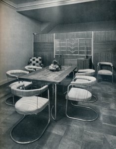 Un conjunto de comedor, con mesa y sillas de tubo de acero. Por Practical Equipment Ltd., de Londres de Unbekannt
