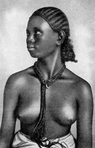 Una niña del pueblo Tigre, África, 1922 de Unbekannt