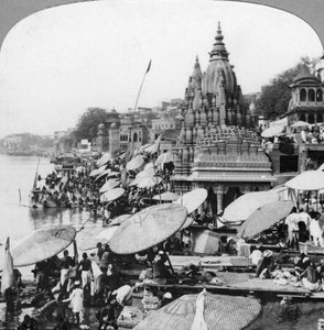 Un templo y ghats en el Ganges en Benarés Varanasi, India, 1900s de Unbekannt
