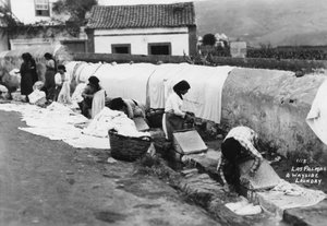 Una lavandería en el camino, Las Palmas, Gran Canaria, Islas Canarias, España, siglo XX de Unbekannt