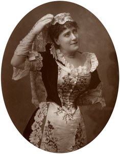 Ada Cavendish, actriz británica, 1882