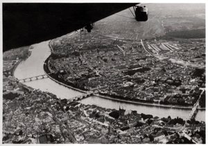 Vista aérea de Basilea, Suiza, desde un Zeppelin de Unbekannt