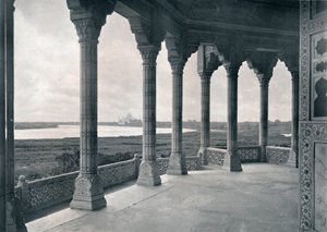 Agra. Balcón de la Torre del Jazmín, mostrando el Taj, c. 1910