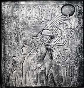 Akenatón Amenhotep IV faraón hereje egipcio