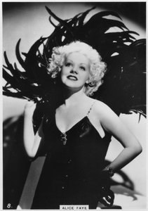 Alice Faye, actriz y cantante estadounidense, c1938