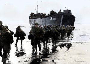 Tropas americanas desembarcan en las arenas de Normandía, 1944 de Unbekannt