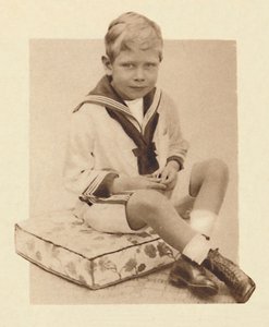 Una indicación de una carrera por venir: Príncipe Alberto con traje de marinero, c1900, 1937 de Unbekannt