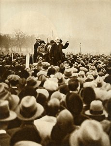 Manifestación antigubernamental, Hyde Park, Londres, 6 de febrero de 1933, 1935 de Unbekannt