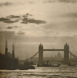 Como los barcos ven Londres desde The Pool, c1935 de Unbekannt