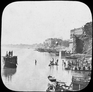 Ghat de baño en Benarés, India, finales del siglo XIX o principios del XX de Unbekannt