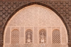 Ben Youssef Medersa es la Medersa más grande de Marruecos, originalmente una escuela religiosa fundada bajo Abou el Hassan, Marrakech, Marruecos