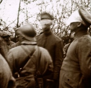 Soldados con los ojos vendados, noviembre de 1918 de Unbekannt