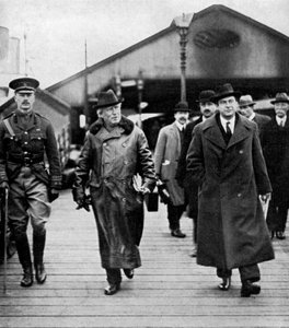 El Primer Ministro Británico Herbert Asquith visitando Irlanda, 1914 1951 de Unbekannt