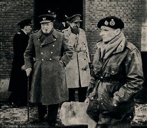 Primer Ministro Británico visita el Frente Occidental, 1944
