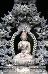Buda en el templo Dorado, Patan, Nepal de Unbekannt