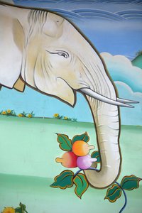 Pintura budista. Templo de los Mil Budas, Toulon sur Arroux, Francia