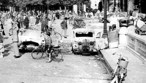 Coches quemados, Place de la Concorde, liberación de París, agosto de 1944 de Unbekannt