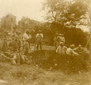 Enterrando a los muertos, c1914-c1918