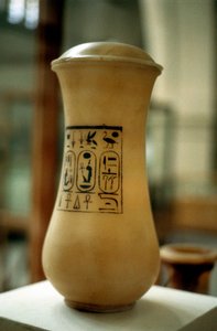 Jarro canopo, recipiente utilizado para el entierro de vísceras embalsamadas, Antiguo Egipto de Unbekannt