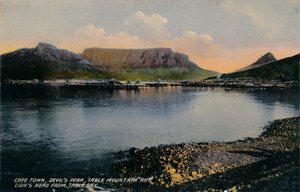 Ciudad del Cabo, Pico del Diablo, Montaña de la Mesa y Cabeza de León desde Table Bay, c. 1900 de Unbekannt