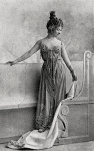 Cecile Sorel, actriz francesa, 1893