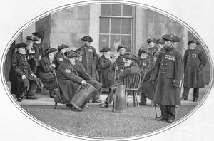 Pensionistas de Chelsea con jarras negras, Londres, c1901 de Unbekannt