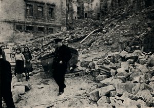 Churchill visita la maltrecha Malta, 1943, 1945 de Unbekannt
