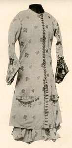 Abrigo y calzones completos de brocado de búfalo con flores y hojas, c1670, 1937 de Unbekannt