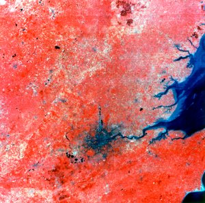 Fotografía compuesta de Londres tomada por Landsat 2 de Unbekannt