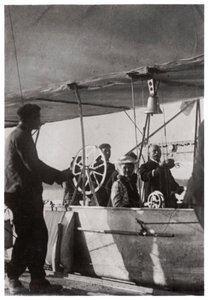 Conde Zeppelin con su hija en la góndola del Zeppelin LZ3, Alemania, c1906-1908 1933 de Unbekannt