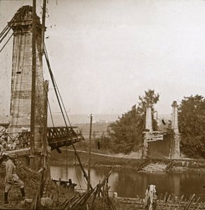 Puente dañado, Dormans, norte de Francia, c. 1914-c. 1918 de Unbekannt