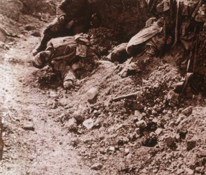 Cuerpos muertos, Beauséjour, norte de Francia, c1914-c1918