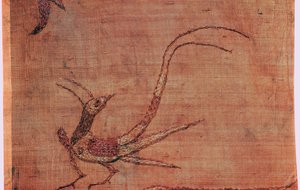 (detalle) de una seda bordada china con un fénix de una tumba escita de Unbekannt