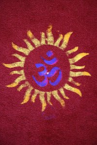 Rangoli de Diwali en el templo Shirdi Sai Baba, Leicester. Reino Unido