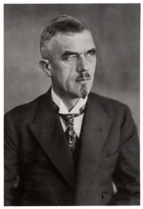 Dr. Ludwig Duerr, diseñador de dirigibles alemán, finales del siglo XIX o principios del siglo XX, 1933 de Unbekannt