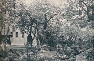 Ejemplo de jardín de huerto, originalmente diseñado por William Morris