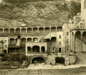 Ciudad de Fausto en la Felsenreitschule, Salzburgo, Austria, c1935 de Unbekannt