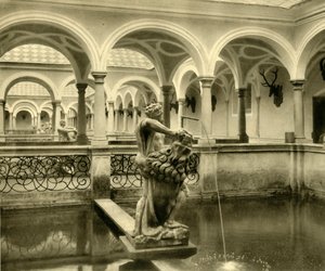 Esculturas de tanque de peces, Abadía de Kremsmünster, Alta Austria, c1935 de Unbekannt
