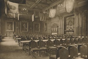 Gran Salón con banderas en el que la poderosa Compañía de Grocers celebra sus banquetes, c. 1935