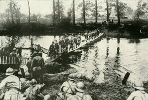 Tropas francesas cruzando un río, 1919 de Unbekannt