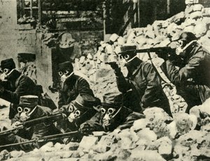 Soldados franceses con máscaras de gas, Primera Guerra Mundial, c1915, c1920 de Unbekannt