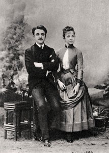 Georges y Jeanne Hugo, nietos del novelista francés Victor Hugo, 1884 de Unbekannt