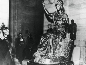 El mariscal de campo alemán von Rundstedt visitando el Louvre, París ocupado, octubre de 1940 de Unbekannt