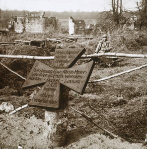 Tumba común alemana, c1914-c1918 de Unbekannt