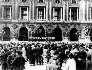 Banda militar alemana dando un concierto, París ocupado, 1940-1944 de Unbekannt
