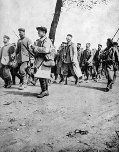 Prisioneros alemanes de la Segunda Batalla de Artois, Francia, Primera Guerra Mundial, 1915 de Unbekannt