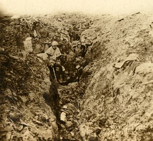 Trincheras alemanas destruidas por bombardeos, Verdún, norte de Francia, c1914-c1918 de Unbekannt