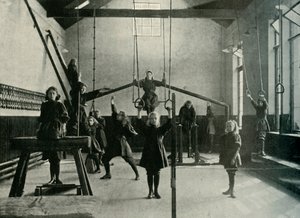 Gimnastas en la Real Institución para Sordos y Mudos, Friar Gate, Derby, 1902 de Unbekannt