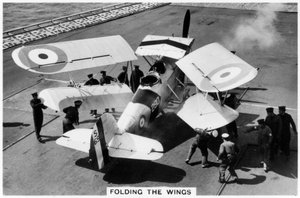 Hawker Osprey en la cubierta del portaaviones HMS Eagle