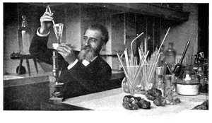 Henri Moissan, químico francés, c1900